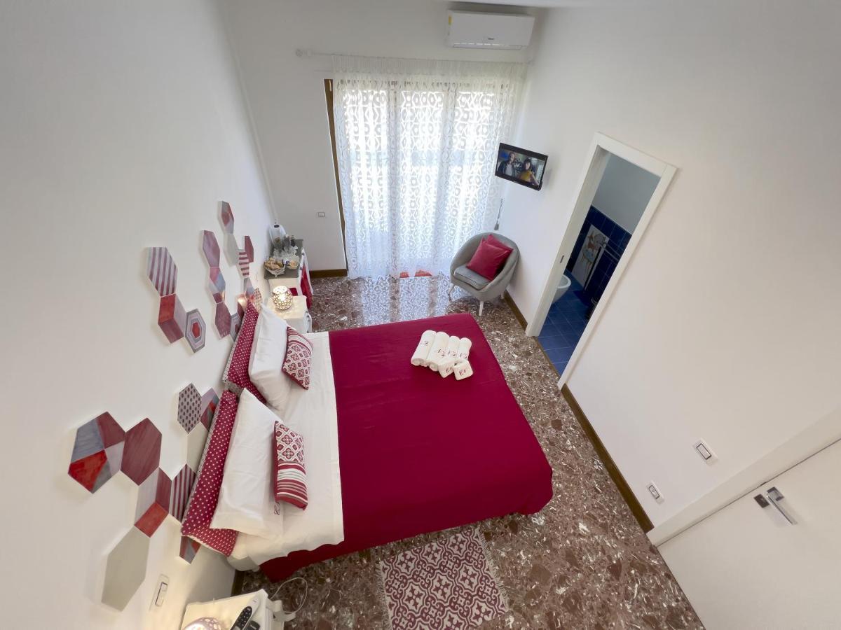 Casa Nina Deluxe Bed & Breakfast Salerno Exterior photo