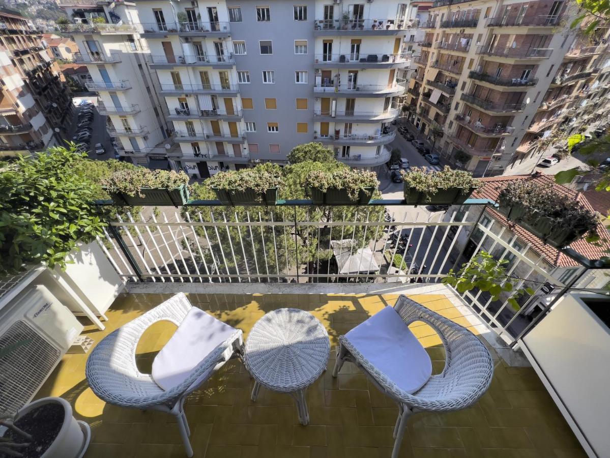 Casa Nina Deluxe Bed & Breakfast Salerno Exterior photo