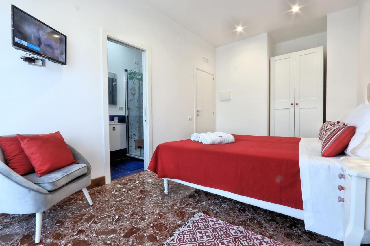 Casa Nina Deluxe Bed & Breakfast Salerno Exterior photo
